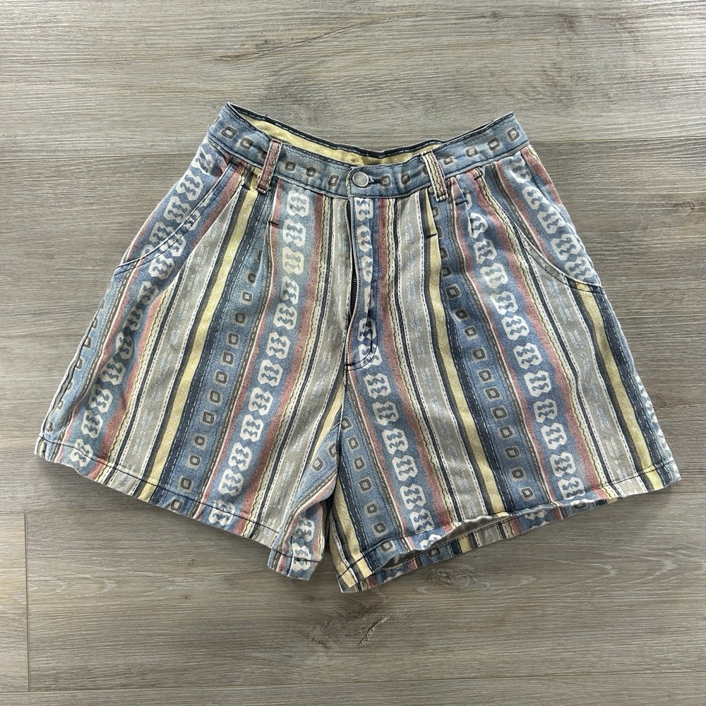 VTG D.A.K Women Size 10 High Waisted Tribal High Waisted Mom Shorts***